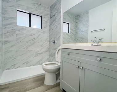 1405 Santa Margarita Street - Photo Thumbnail 6
