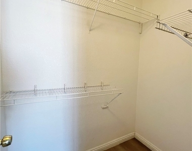 1405 Santa Margarita Street - Photo Thumbnail 5