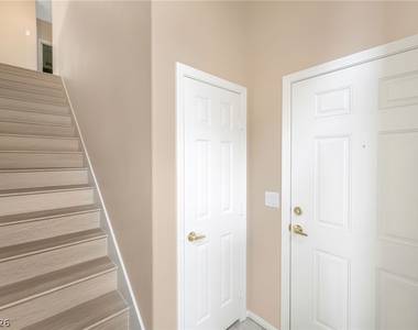 7660 W Eldorado Lane - Photo Thumbnail 3