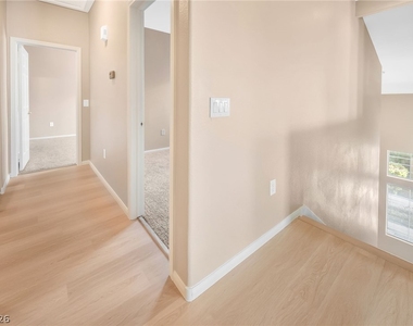 7660 W Eldorado Lane - Photo Thumbnail 10
