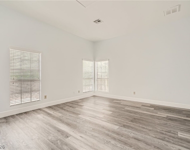 4844 Maryvale Drive - Photo Thumbnail 7