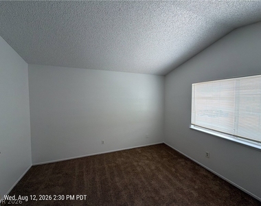 7174 Shadow Crest Drive - Photo Thumbnail 8