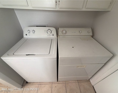 7174 Shadow Crest Drive - Photo Thumbnail 5
