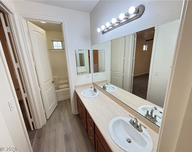 10735 Knickerbocker Avenue - Photo Thumbnail 31