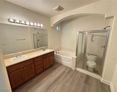 10735 Knickerbocker Avenue - Photo Thumbnail 46