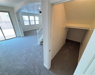 10735 Knickerbocker Avenue - Photo Thumbnail 23