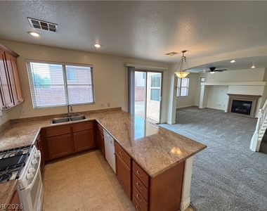 10735 Knickerbocker Avenue - Photo Thumbnail 4
