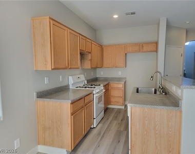 8050 Kings Ransom Street - Photo Thumbnail 2