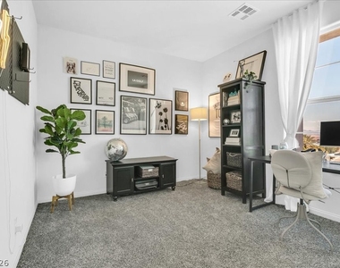 92 Kimberlite Drive - Photo Thumbnail 21