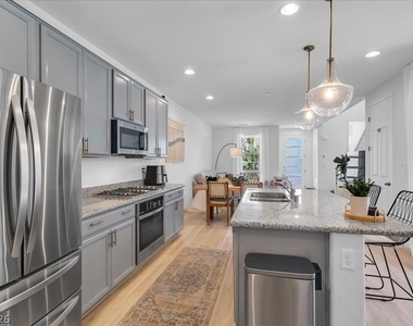 92 Kimberlite Drive - Photo Thumbnail 11