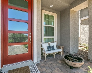 92 Kimberlite Drive - Photo Thumbnail 2