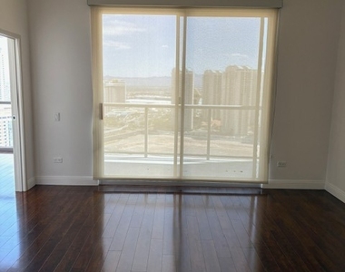 200 W Sahara Avenue - Photo Thumbnail 12