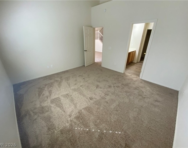 10185 Birch Bluff Lane - Photo Thumbnail 5