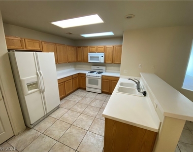 10185 Birch Bluff Lane - Photo Thumbnail 2