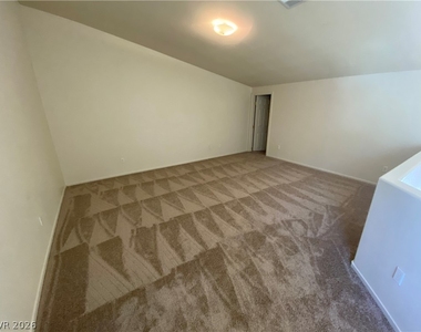 10185 Birch Bluff Lane - Photo Thumbnail 9
