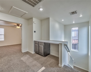 949 Medina De Leon Avenue - Photo Thumbnail 12