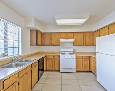 7030 Burcot Avenue - Photo Thumbnail 2