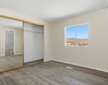 4550 W Horn Road - Photo Thumbnail 11