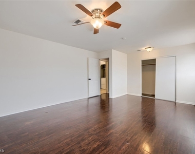 6512 Evergreen Avenue - Photo Thumbnail 12