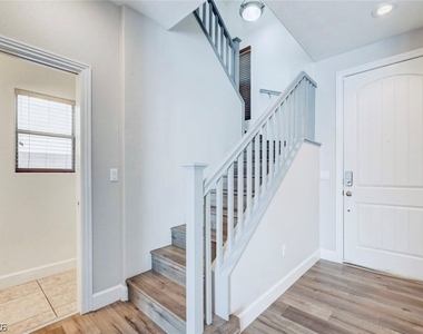 128 Tilbury Avenue - Photo Thumbnail 13