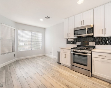 10244 Amber Hue Lane - Photo Thumbnail 6