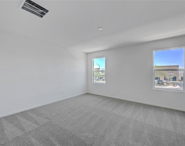 7086 Parkallen Avenue - Photo Thumbnail 26