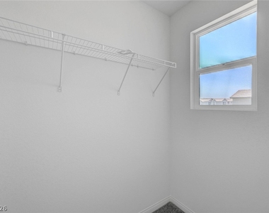 7086 Parkallen Avenue - Photo Thumbnail 38