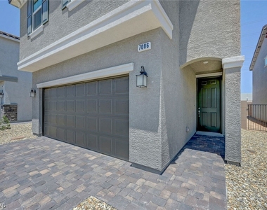 7086 Parkallen Avenue - Photo Thumbnail 3