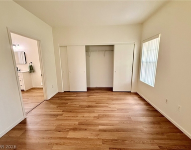 9303 Gilcrease Avenue - Photo Thumbnail 24