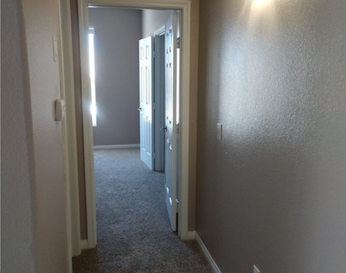 7115 S Durango Drive - Photo Thumbnail 5