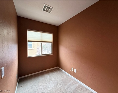 11833 Bussero Court - Photo Thumbnail 12