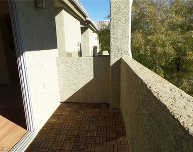 3917 Lazy Pine Street - Photo Thumbnail 25
