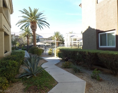 3917 Lazy Pine Street - Photo Thumbnail 33