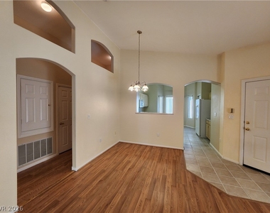 3917 Lazy Pine Street - Photo Thumbnail 1