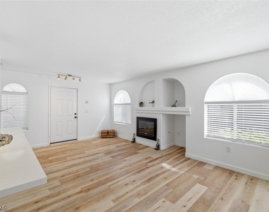 7950 W Flamingo Road - Photo Thumbnail 8
