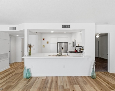 7950 W Flamingo Road - Photo Thumbnail 12