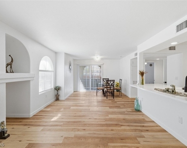 7950 W Flamingo Road - Photo Thumbnail 5
