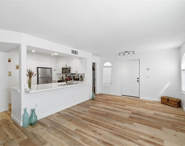 7950 W Flamingo Road - Photo Thumbnail 7