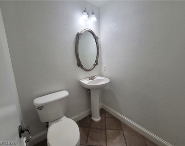 6140 Pine Villa Avenue - Photo Thumbnail 5