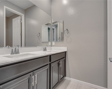 12380 Notch Trail Avenue - Photo Thumbnail 24