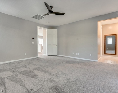 12380 Notch Trail Avenue - Photo Thumbnail 15