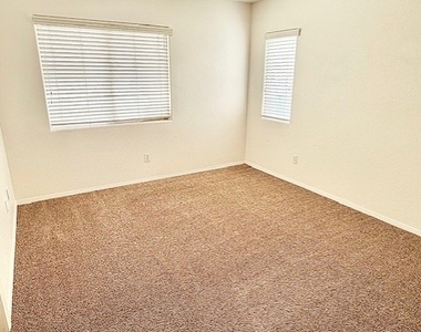 7946 Garden Stone Court - Photo Thumbnail 6