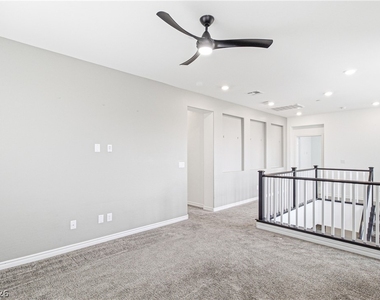 3135 Hazy Hills Avenue - Photo Thumbnail 26