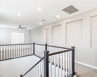 3135 Hazy Hills Avenue - Photo Thumbnail 16