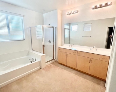 7958 Garden Stone Court - Photo Thumbnail 11
