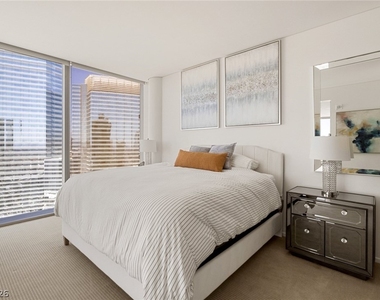 3726 Las Vegas Boulevard - Photo Thumbnail 11