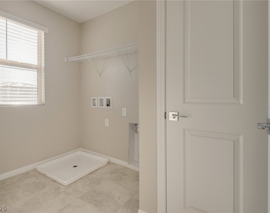 10786 Pastel Sunset Court - Photo Thumbnail 29