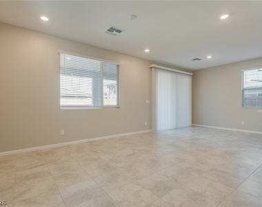 10786 Pastel Sunset Court - Photo Thumbnail 9