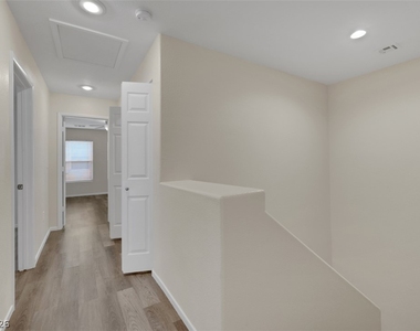 7257 Camden Pine Avenue - Photo Thumbnail 17