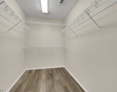 7257 Camden Pine Avenue - Photo Thumbnail 32
